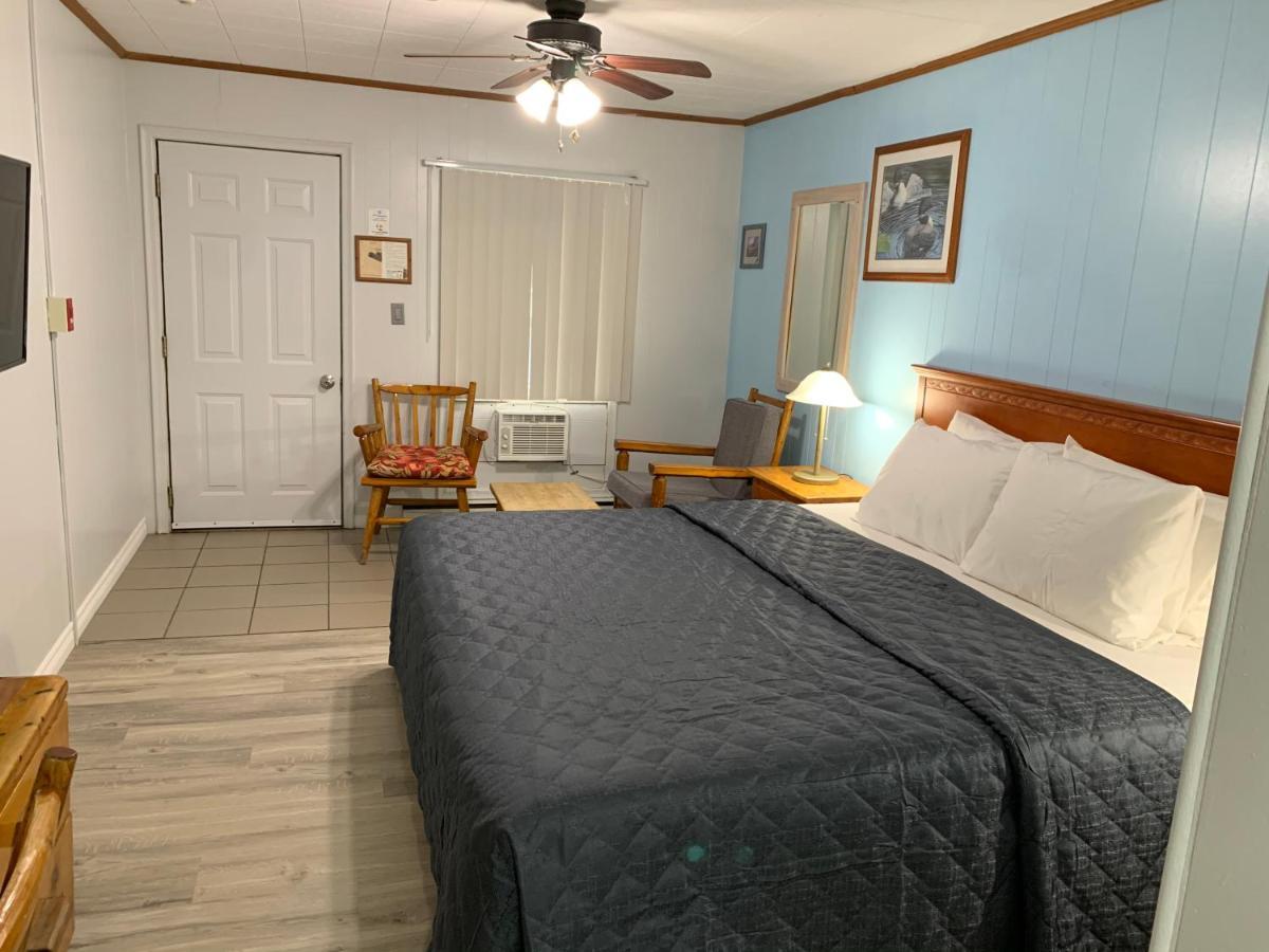 Town & Country Motel Пари Саунд Екстериор снимка