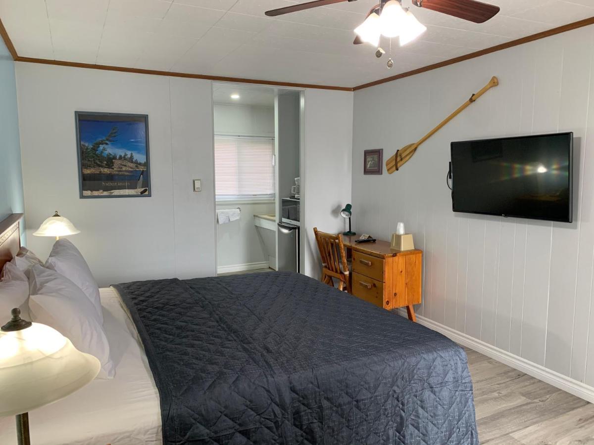 Town & Country Motel Пари Саунд Екстериор снимка