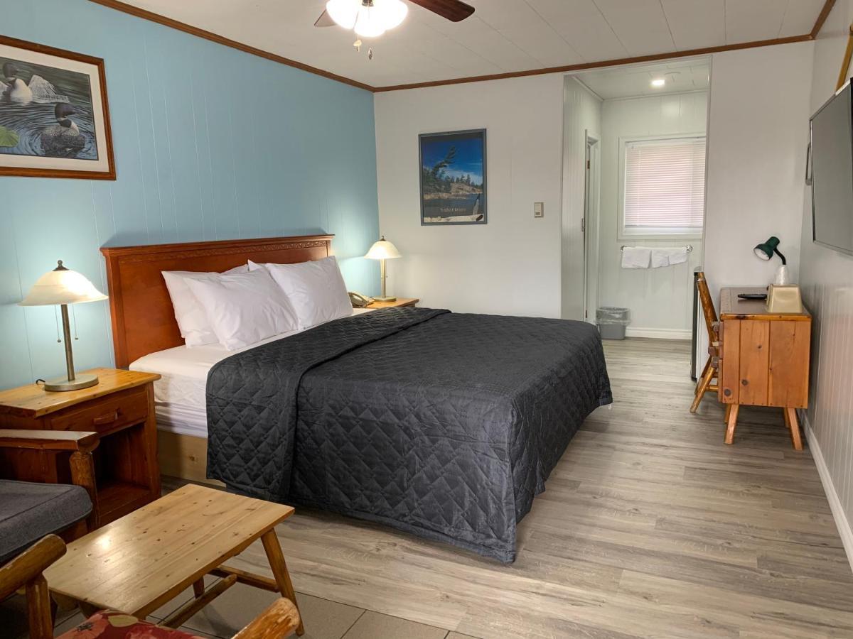 Town & Country Motel Пари Саунд Екстериор снимка