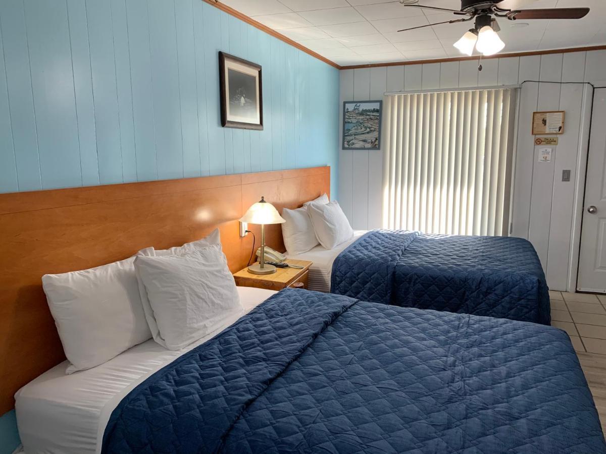 Town & Country Motel Пари Саунд Екстериор снимка