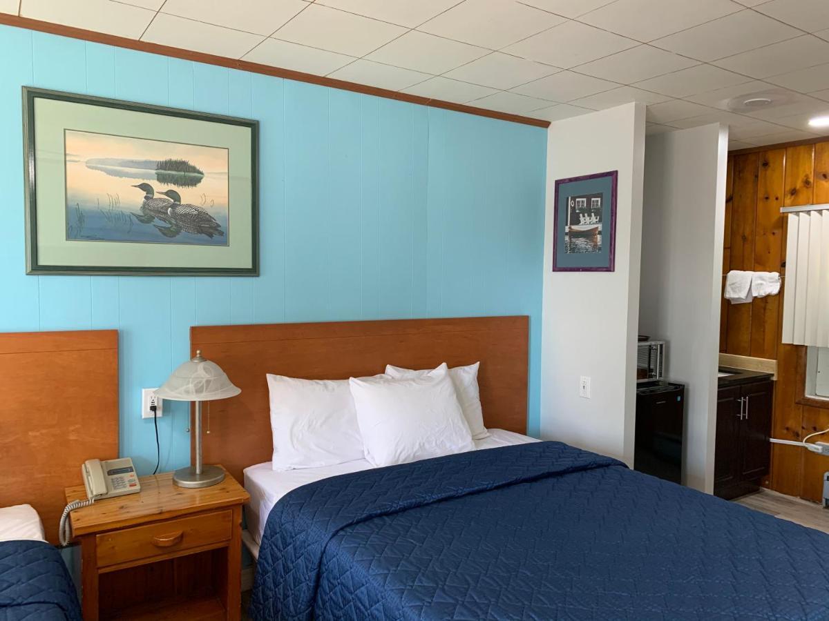 Town & Country Motel Пари Саунд Екстериор снимка