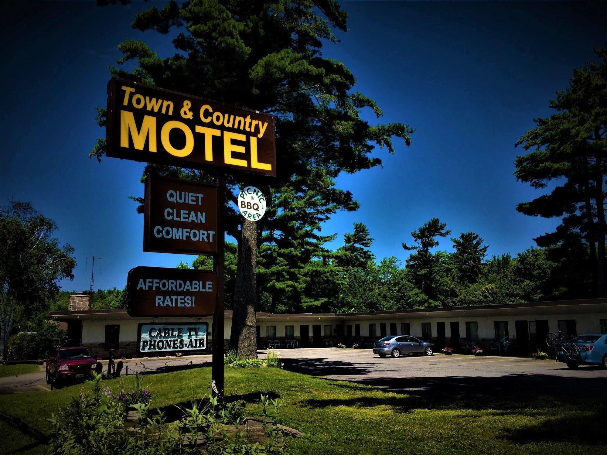 Town & Country Motel Пари Саунд Екстериор снимка